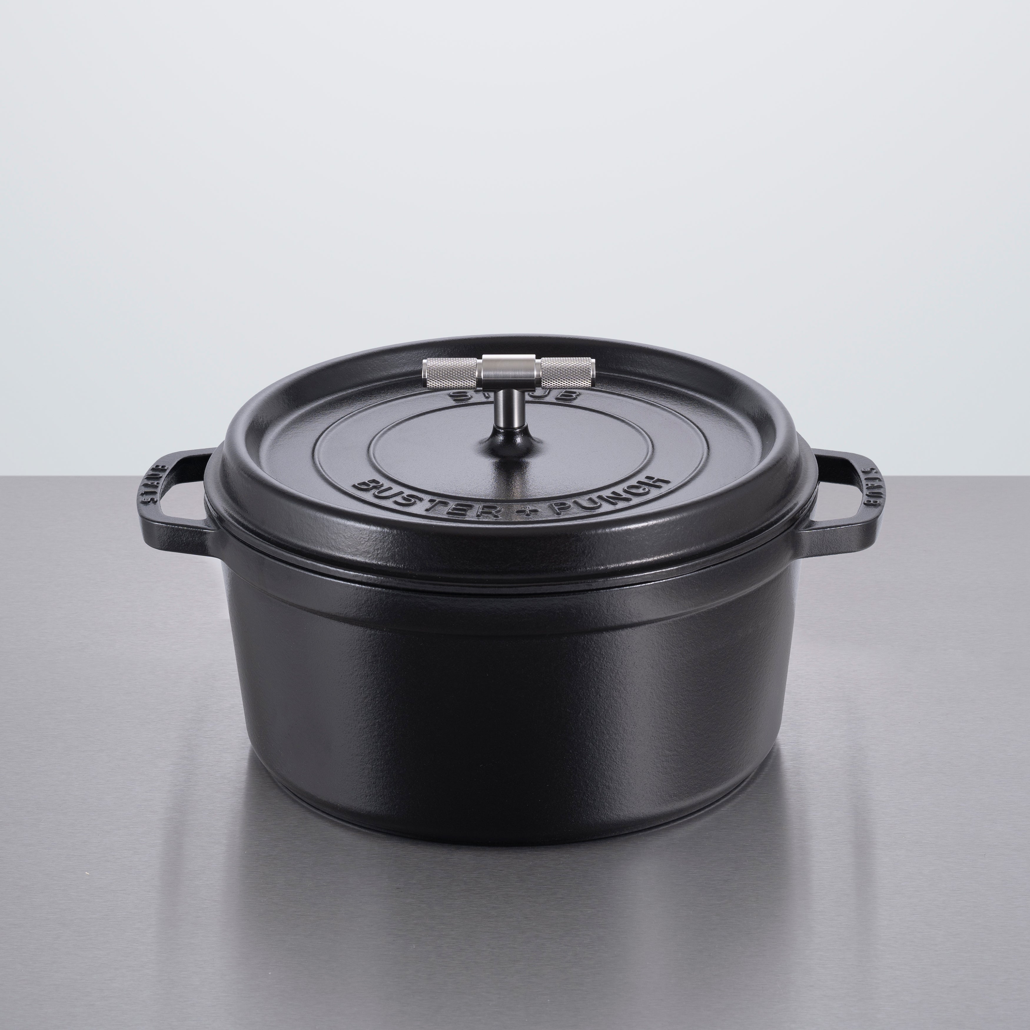 Cocotte en collaboration Buster+Punch X Staub ⌀ 28CM