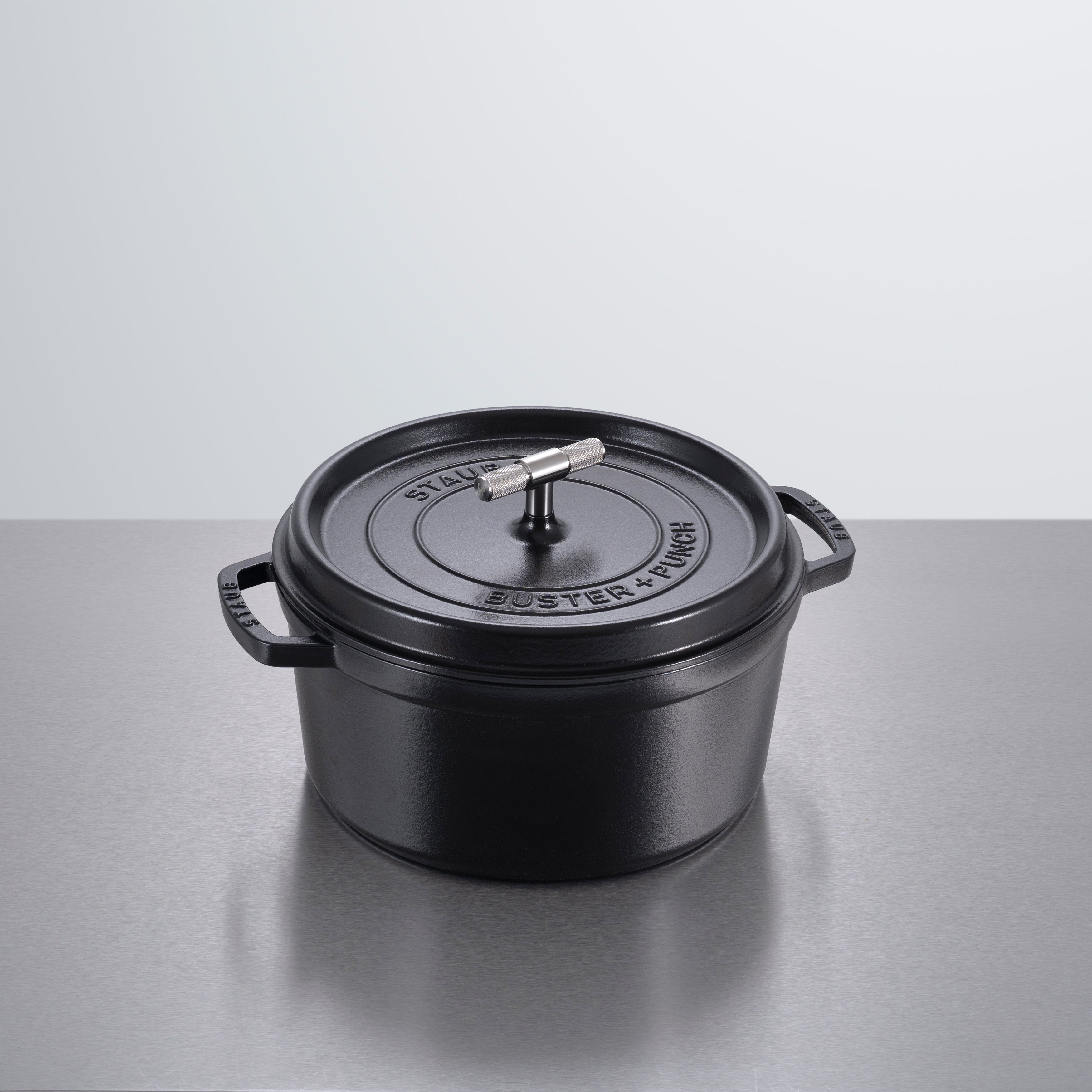 Cocotte en collaboration Buster+Punch X Staub ⌀ 28CM